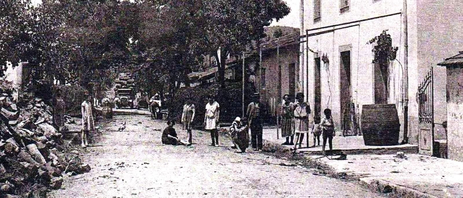 884- Yakouren - Rue des Pipiers2.jpg